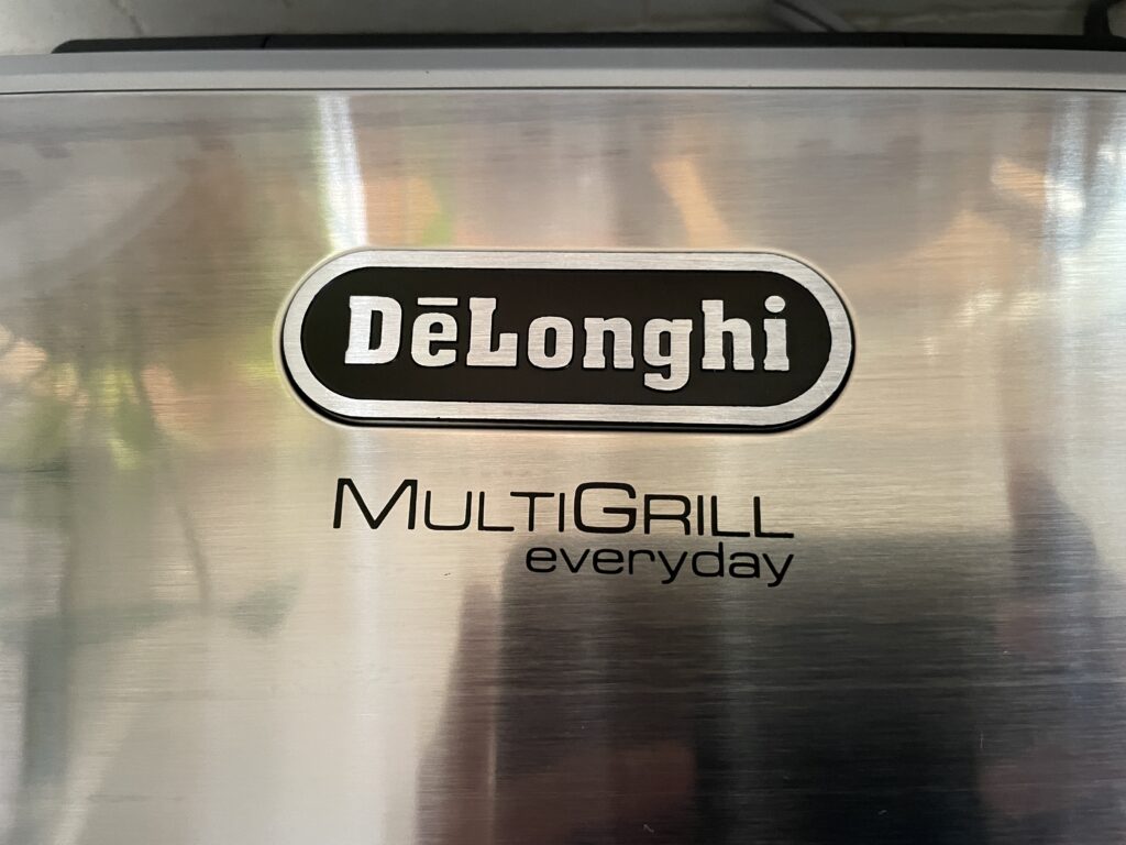 DeLonghi　デロンギ
MULTI GRILL everyday
マルチグリルエブリデイ
ホットサンドメーカー