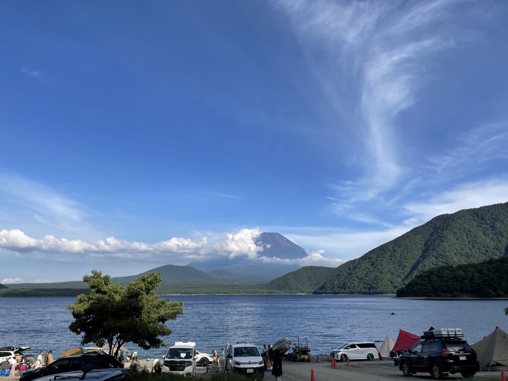 浩庵キャンプ場　富士山（本栖湖）